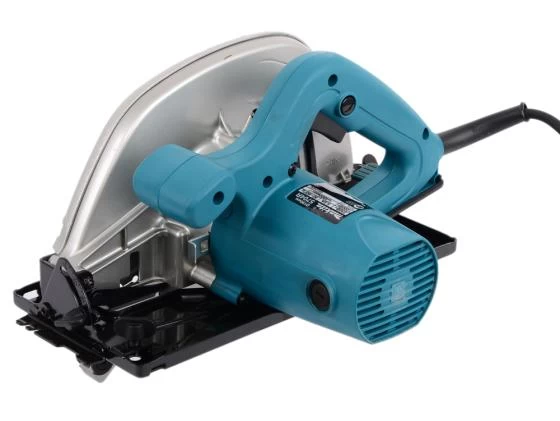 Дисковая пила Makita 5704 R